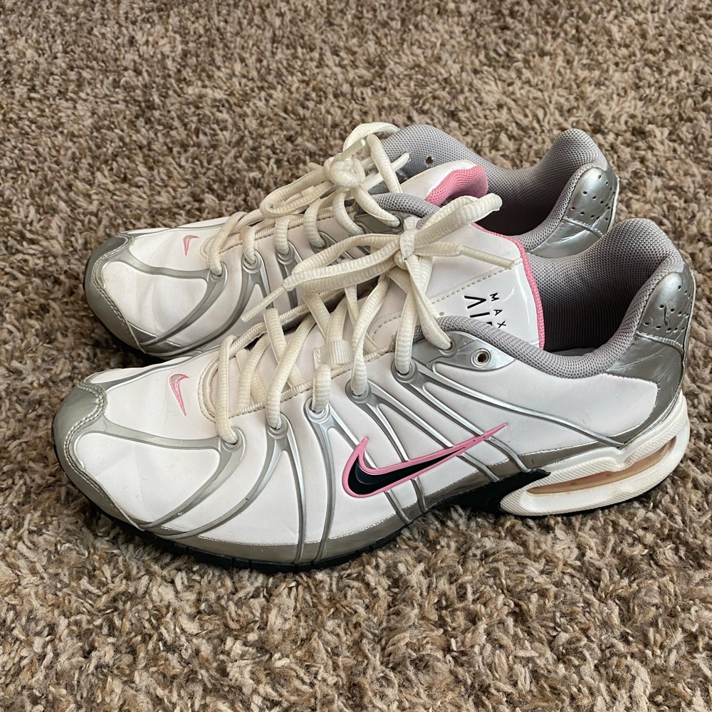 Nike Women’s sneakers size 8